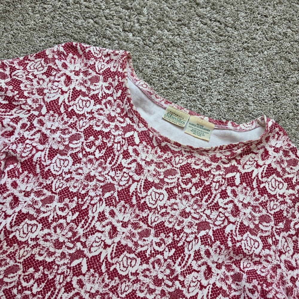 VINTAGE St Johns Bay Lace Print Top Womens XL Petite Red‎ White Cotton T-Shirt